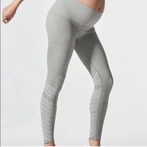 NWT Blanqi Sport Support Hipster Contour  Leggings